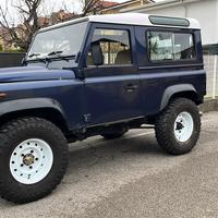 Defender td4 corto 4 posti