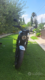 Xsr 700 yamaha luglio 2024