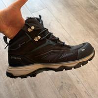 Scarpe trekking MH100 impermeabili nere/blu 39