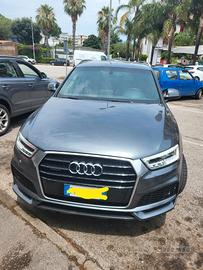 Audi Q3 S line interna ed esterna 