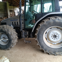 Trattore agricolo