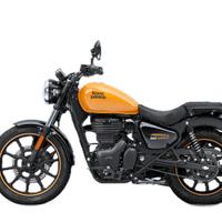 Royal Enfield Meteor 350 Stellar arancione