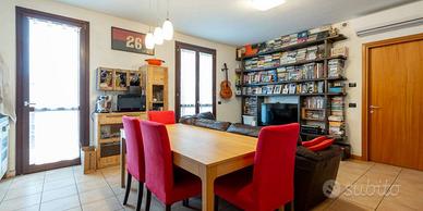 Appartamento di 101 m² con 3 locali e box auto a M