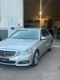 Mercedes-benz E 220 250 CDI BlueEFFICIENCY Avantga