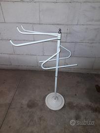 Piantana porta asciugamani in acciaio bianco tre b