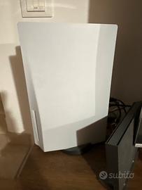 PlayStation 5 + 2 pad + giochi assortiti