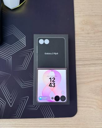 Samsung Galaxy ZFlip 8 da 256gb ITALIA