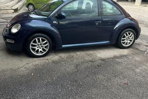 Volkswagen New Beetle del 2001  1.6 benzina/GPL