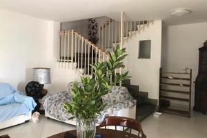 Terracina villa su 3 paino con giardino e post aut