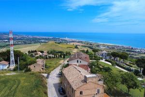 Rustico-Casale a Fermo