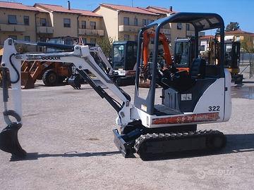 Miniescavatore usato BOBCAT 322