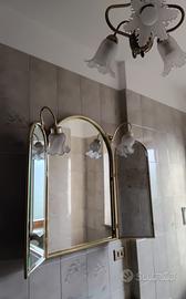 Specchiera bagno con lampadario