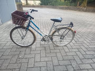 bicicletta da ragazza 