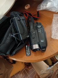 video camera compact VHS della JVC 