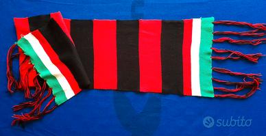 Sciarpa e bandiera trofei AC Milan 1899 anni '80