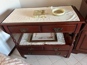 Carrellino per tv liquori o altro