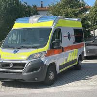 Ambulanza fiat ducato 2017