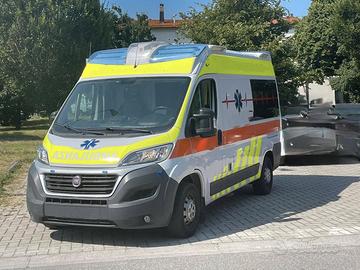 Ambulanza fiat ducato 2017