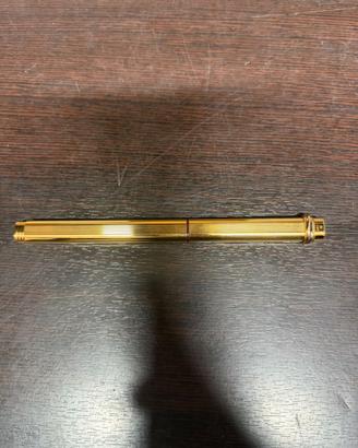 Penna Stilografica Must de Cartier Placcata Oro