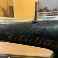 Antica macchina da cucire Helvetia