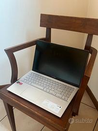 ASUS VivoBook X512D (modello S512DA-EJ121T)