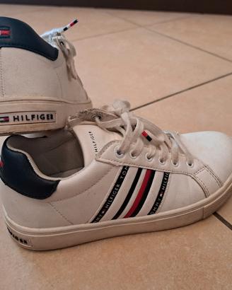 Scarpe Tommy Hilfiger da bambino. Taglia 35