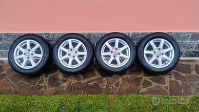 Set Cerchi in lega R15 con Pneumatici 195/60R15M+S