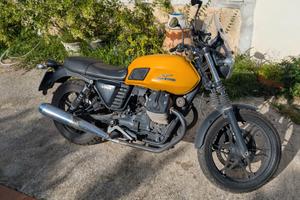 Moto Guzzi V7 II