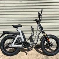 Bici Elettrica Fantic Issimo 45 con Accelleratore