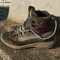 Scarpone la sportiva montagna