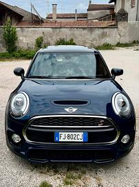mini Cooper SD 
