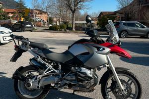 Bmw gs 1200 con tris valigie
