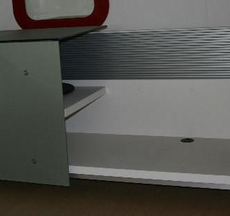 Porta TV con vetro scorrevole