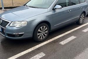 Auto Volkswagen Passat variant