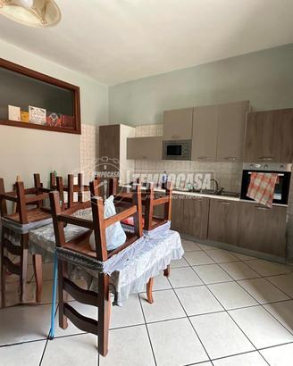 Trilocale da ristrutturare di circa 78 mq con cant