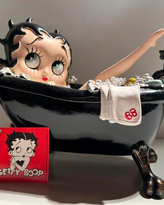 Betty Boop in vasca - statua vintage decorativa