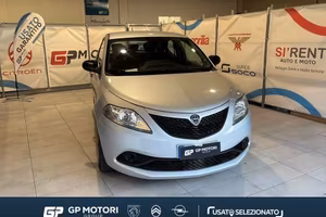 Lancia Ypsilon 1.2 69 CV 5 porte S&S Gold