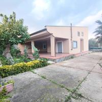 Porzione di villa bifamiliare indipendente