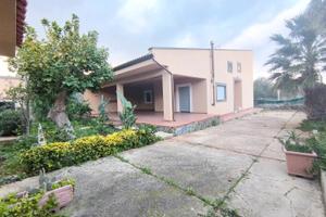 Porzione di villa bifamiliare indipendente