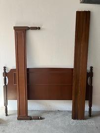 Struttura letto matrimoniale in legno