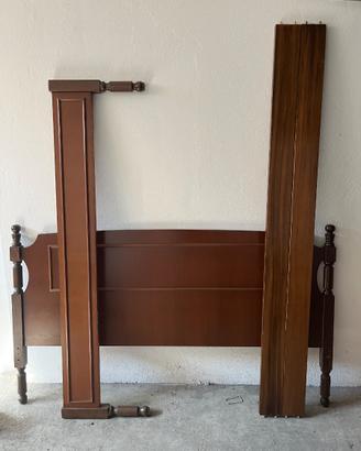 Struttura letto matrimoniale in legno