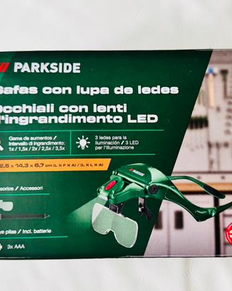 Occhiali con lenti di ingrandimemto LED