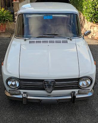Alfa Romeo Giulia 1300TI del 1970.