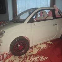 Fiat 500 di Barbie