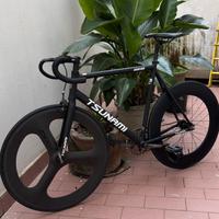 Bicicletta scato fisso TSUNAMI