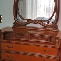 Como’ con specchiera e comodini