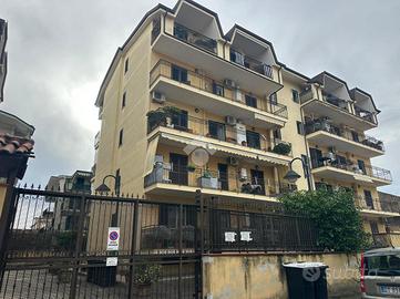 4 LOCALI A ACERRA