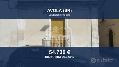 Immobile in asta di 195 m² con più di 5 locali a A