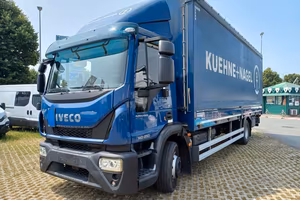 Iveco Eurocargo 140E25 telonato con sponda