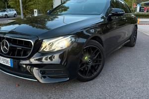 Mercedes-Benz E220